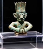 	 博物馆青铜人物文物展示10049#横屏 