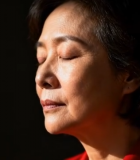 闭眼老年女性特写948#横屏 