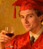 毕业生手持红酒杯画面7866#横屏 