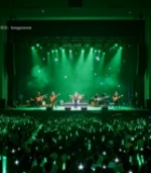  舞台乐队表演观众互动场景7894#竖屏 	 