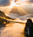  山间大桥日出云海景观5350#竖屏 	 