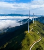  山顶云海中的风力发电风车7433#竖屏 	 