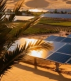  沙漠中的太阳能光伏电站(1)2365#竖屏 	 