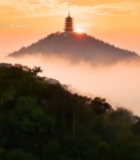  日出时分山顶宝塔自然风光7391#竖屏 	 