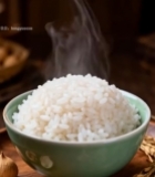  热气腾腾的一碗白米饭画面4832#竖屏 	 