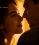  情侣温馨对视特写63#竖屏 	 