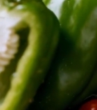  青椒入水特写素材1584#竖屏 	 