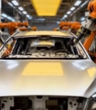  汽车工厂生产线机器人作业1771#竖屏 	 