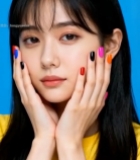  女性双手托腮特写素材1485#竖屏 	 