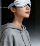  女性佩戴睡眠眼罩特写(1)2728#竖屏 	 