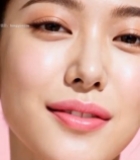  女性微笑特写美容素材4791#竖屏 	 