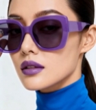  女性佩戴紫色时尚太阳镜特写801#竖屏 	 