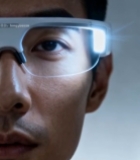  男子佩戴智能眼镜特写7862#竖屏 	 