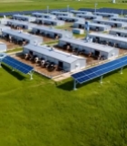  牧场新能源设施航拍画面2557#竖屏 	 