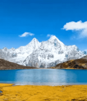 雪山下的蓝色湖泊风光(1)1407#横屏 