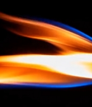  燃烧的火柴火焰特写2391#横屏 	 - 