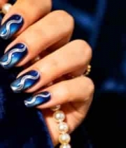  女性手部美甲特写2404#横屏 	 