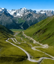 山间蜿蜒公路雪山风景3738#横屏 