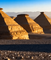 沙漠中奇特地貌景观3410#横屏 