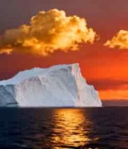  海上夕阳下的巨大冰山1805#横屏 	 -