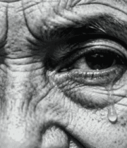老人眼睛特写落泪画面3982#横屏 