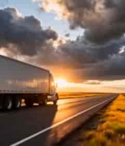  公路上行驶的载货卡车1073#横屏 	 