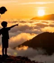  父子山顶观日落剪影1004#横屏 	 - 