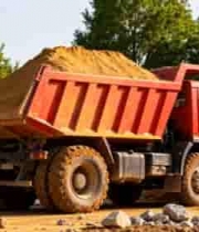  工地红色自卸车装载沙土2342#横屏 	 