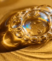 金色背景上的透明水泡素材1660#横屏 