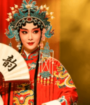 京剧演员手持折扇扮相特写2933#横屏 