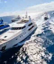  多艘游艇在海上航行2738#横屏 	 