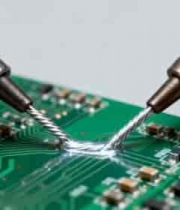  电路板焊接操作素材2832#横屏 	 -