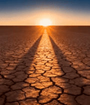 干裂土地上的日落景象1331#横屏 