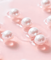 粉色液体中漂浮的珍珠5167#横屏 