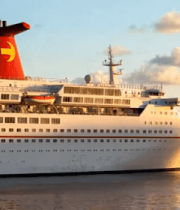 大海上的大型游轮1401#横屏 