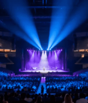 大型舞台现场观众满座446#横