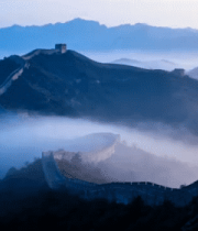 晨曦中云雾缭绕的长城景色1751#横