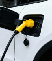 白色新能源汽车充电特写503#横