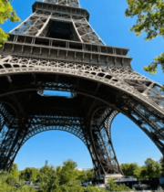 埃菲尔铁塔底部仰视景观2422#横屏 