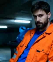  停车场沉思的清洁工2245#横屏 