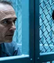  铁窗内的父子对视2243#横屏 	 