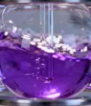  实验室紫色液体反应2123#横屏 	 