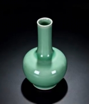  青瓷花瓶特写展示1732#横屏 	 