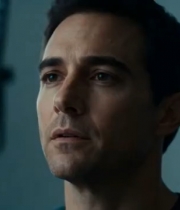  男性沉思特写镜头1621#横屏 	 -