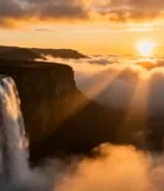  金色瀑布云海日出1168#横屏 	 