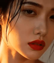 红唇湿发逆光人像862#横屏 