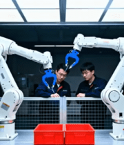 工厂机器人协作作业593#横屏 