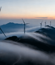 晨雾中的风电山峦203#横屏 