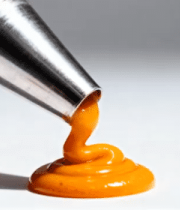 裱花袋挤橙色酱料64#横屏 