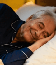 老人卧室床上休息场景12307#横屏 